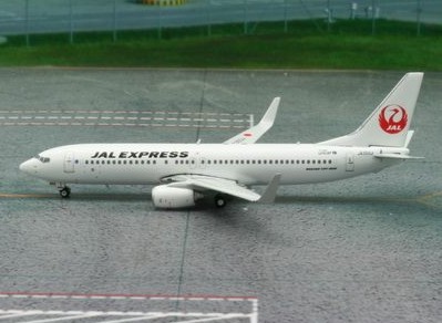 B737-800 (JAL Express) JA350J 11210