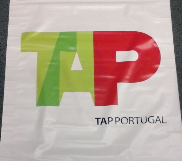 TAP Portugal pvc banner (used but in good condition) TAP BANNER-4
