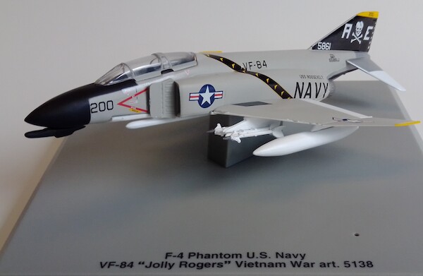 McDonnell Douglas F-4J Phantom US Navy VF-84 Jolly Rogers Vietnam War 155861/AE-200 5138