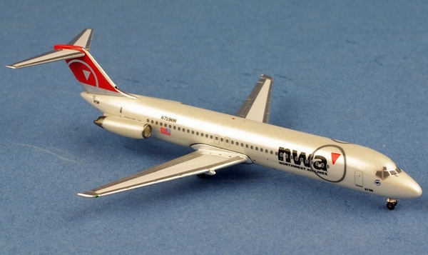 DC9-41 (Northwest) N759NW AC1624A