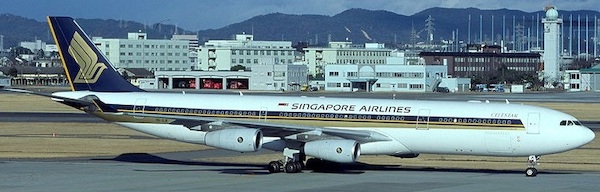 Airbus A340-300 Singapore Airlines 9V-SJK 04425