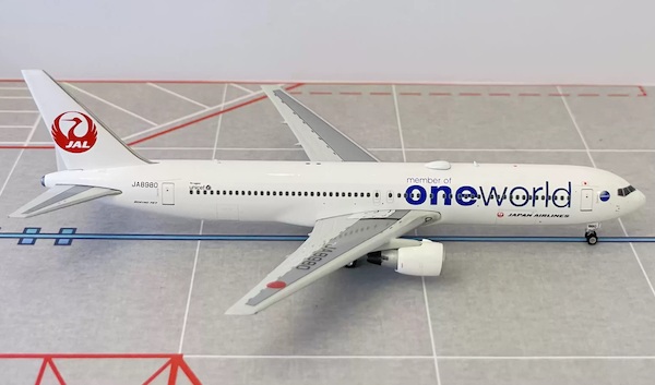 Boeing 767-300 JAL One World 04432