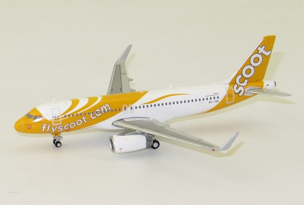 A320 (Scoot) 9V-TRN With Antenna XX4722