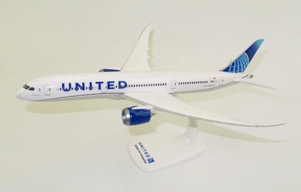 Boeing B787-9 United Airlines 612548
