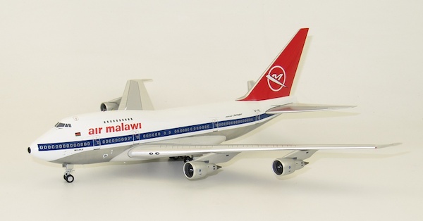 B747SP (Air Malawi) 7Q-YKL Polished With Stand IF747SP0717P