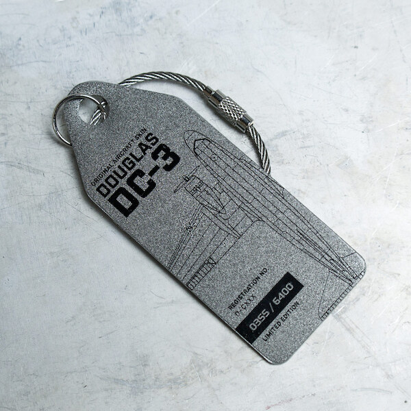 Keychain made of real aircraft skin: DC-3 Daktota D-CXXX Rosinenbomber 4260411670407