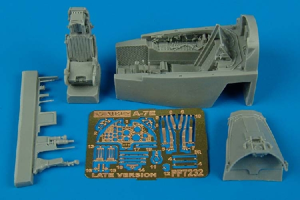 Vought A7E Corsair Cockpit set Late Version (Hobby Boss) 7232