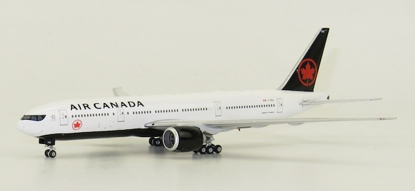 B777-200LR (Air Canada) C-FIUJ 04214