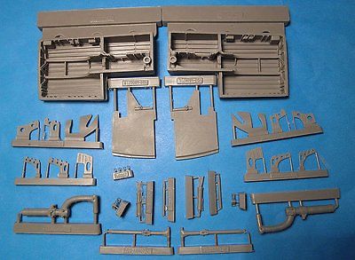 B24 Liberator Wheel wells and main landing gear (Monogram/Revell) VDS48067