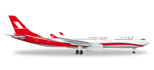 Airbus A330-300 Shanghai Airlines 526586