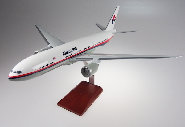 Boeing 777-200 Malaysia 9M-MRD PA083