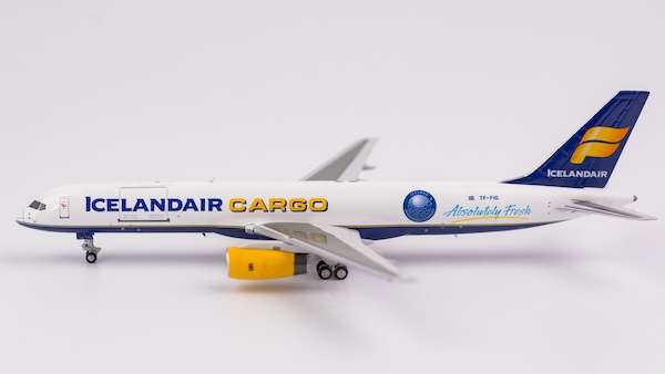 Boeing 757-200F Icelandair Cargo