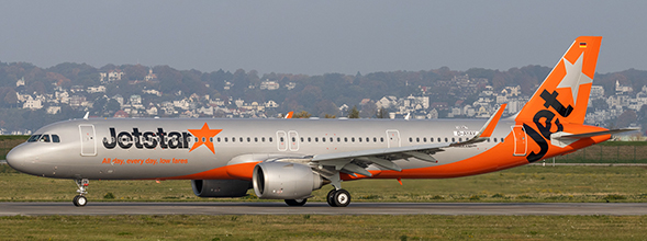 Airbus A321neo Jetstar Japan JA26LR With Antenna EW421N011