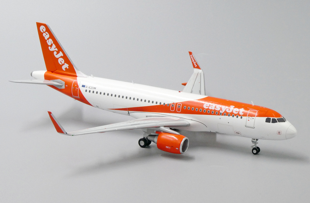 Airbus A320 EasyJet G-EZOM With Stand - AviationMegastore.com