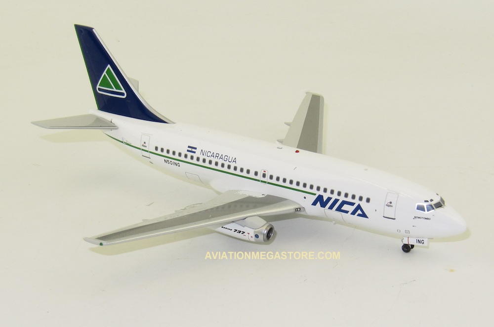 Boeing 737200 Nica Nicaragua N501NG With Stand