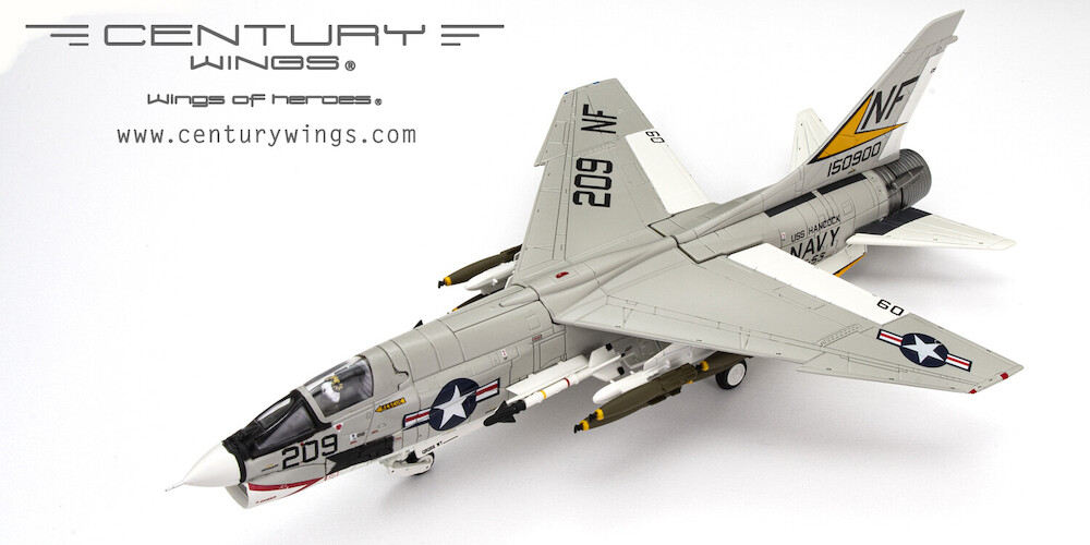 F-8E Crusader US Navy VF-53 Iron Angels NF209, 1967 (1:72)