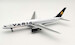 Boeing 757-200 Varig PP-VTT With Stand