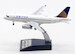 Airbus A319-132 United Airlines N4888U With Stand
