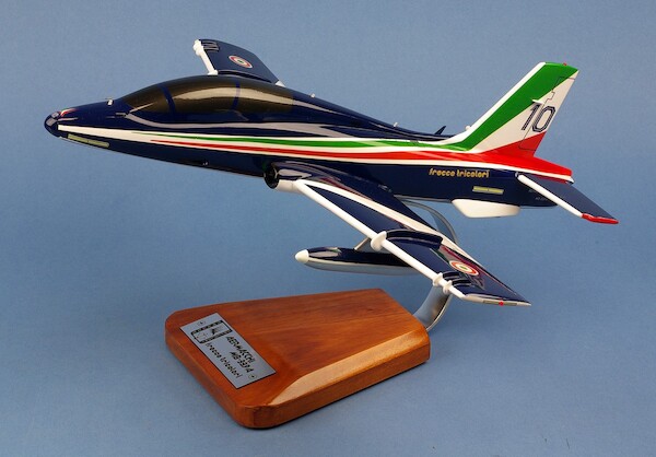 Aermacchi MB339 PAN Frecce Tricolori N°10  VF081