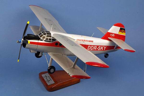 Antonov An2 Interflug DDR-SKY VF370