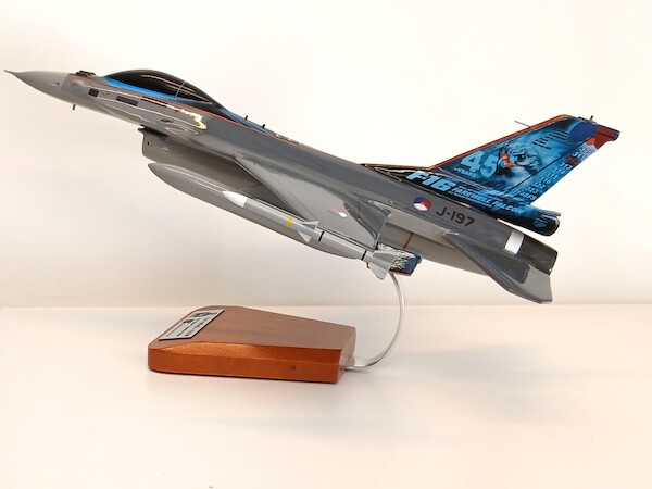 F16AM Fighting Falcon J-197, RNLAF, 2024 "Final Flight" KLU one small wing of sidewinder broken  VFS125DAM