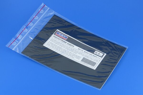 Polystyrene Plates 0,5mm (1x White, 1x Black) QMT-801110