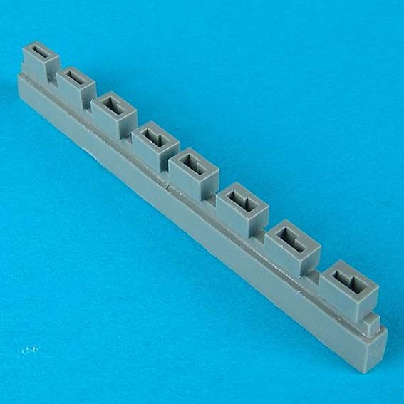 Spitfire MKI Empty Shell Case shute (Hasegawa) qb48073