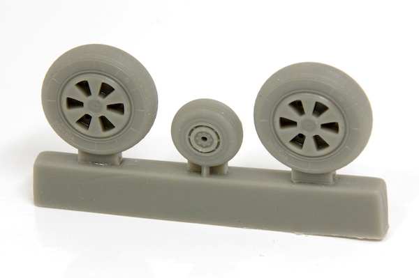 Mikoyan MiG21 wheel set RESIM4811