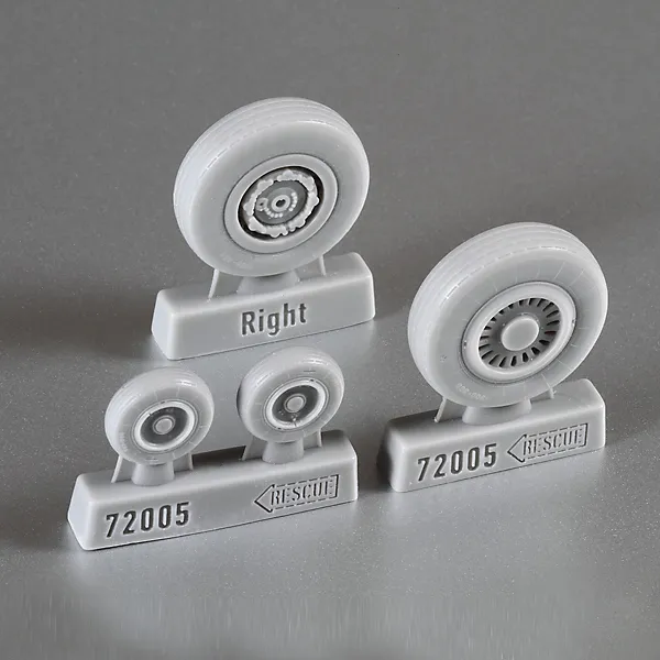 Mikoyan MiG25 Foxbat Wheels Set (ICM) res72005