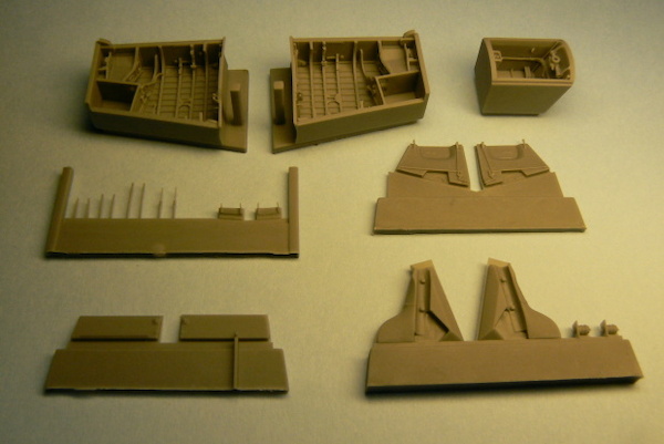 EE Canberra PR9 Wheel Bays and covers (Airfix) RART7206