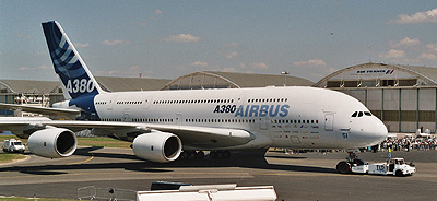 Airbus A380 (Airbus new livery) 04218