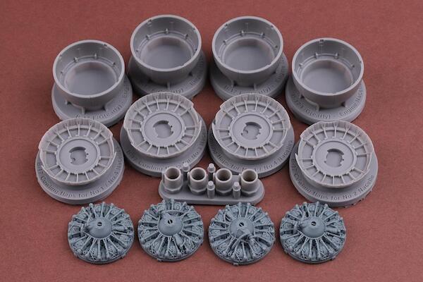 Boeing B17 F/G (Early) Flying Fortress Engine & Cowling set for HK Models with colour instructions! SBS48090