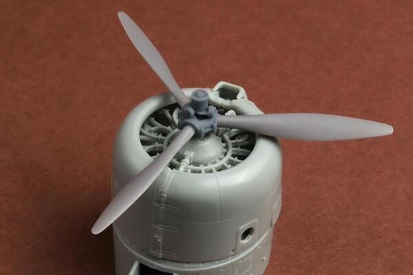 SBD-1/3 Dauntless Propeller set (with hub) (Accurate Miniatures, Revell, Academy) SBS48104