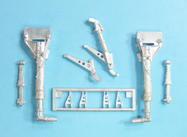 F6F-5 Hellcat Landing legs (Airfix)  SAC24010