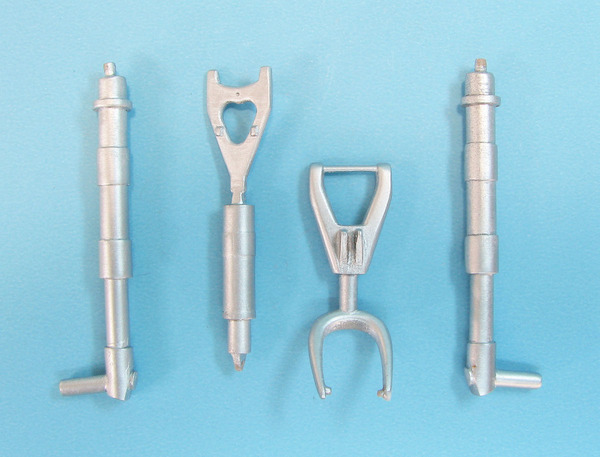Arado AR234B2/B2N Landing Gear (Fly Models) sac32092