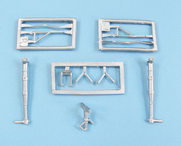 Yakovlev Yak9T Landing gear (ICM) SAC32167