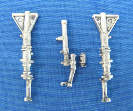 GrummanT2C Buckeye Landing Gear (Two Bobs) sac48102