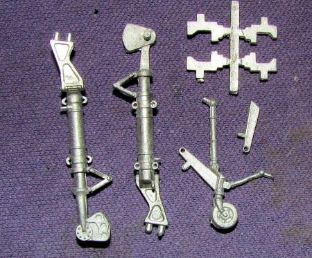 F8F Bearcat Landing Gear & Wing Hinges (Hobby Boss) sac48157