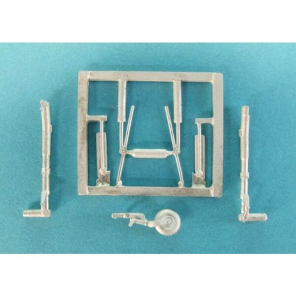 Suchoi Su2 Landing Gear (ICM) SAC48260