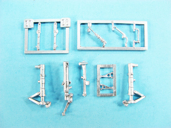 FJ2 Fury Landing Gear (Kitty Hawk) SAC48380