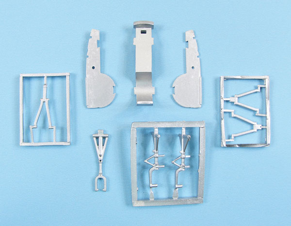 Embraer EMB312 Tucano Landing Gear (Hobby Boss) SAC48436