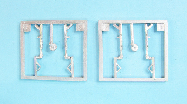 Spitfire MKIXc/MKXVI landing Gear (2 sets) (Eduard)  SAC72158