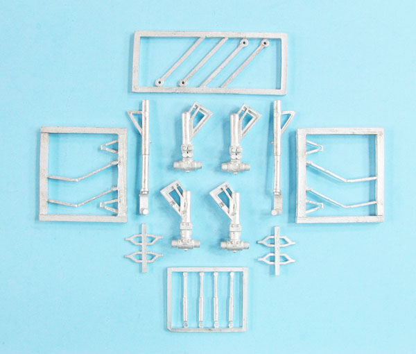 Boeing B52D/G/H Stratofortress Landing Gear (Modelcollect)  SAC72164