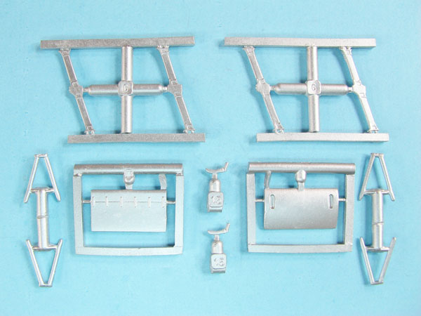 Fokker DR1 Landing Gear and wing struts (2 sets) (Eduard)  SAC72172