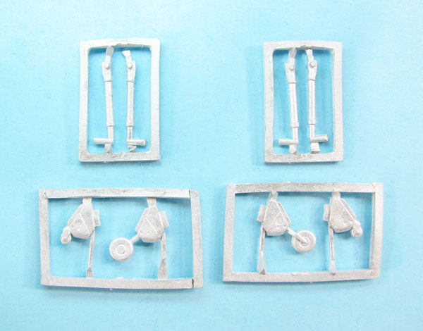 SBD, A24 Dauntless  Landing gear (Hasegawa, Hobby 2000) 2 sets  SAC72185