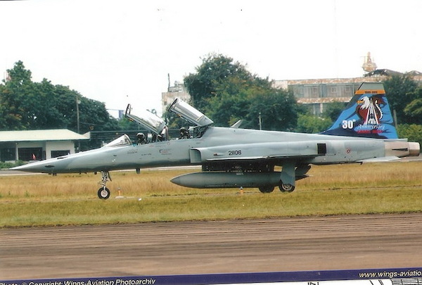 Northrop F5F Tiger II Sharknose 30th Anniversary (RTAF)  SSN48048