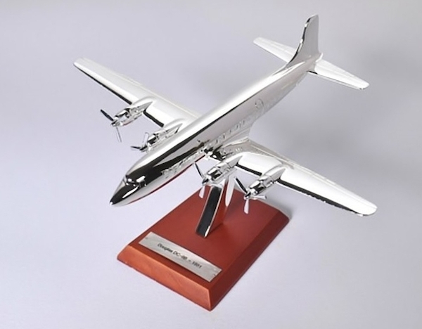 Douglas DC6B 1951 7504023