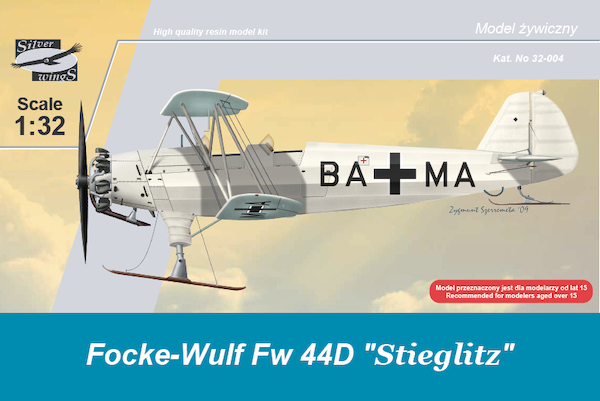 Focke Wulf FW44D "Stieglitz" on ski's SW32-004