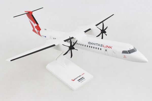 Bombardier Dash8-400 Qantas Link VH-QOA  SKR1016