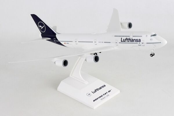 Boeing 747-8i Lufthansa D-ABYA SKR1040